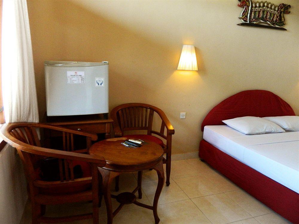 Hotel Ratna Kuta Lombok Buitenkant foto