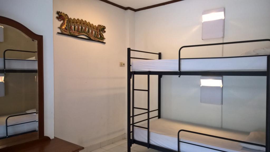 Hotel Ratna Kuta Lombok Buitenkant foto
