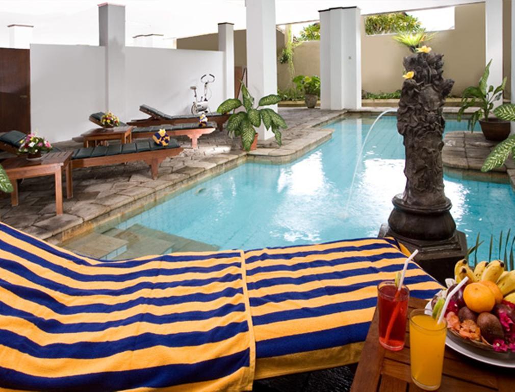 Hotel Ratna Kuta Lombok Buitenkant foto