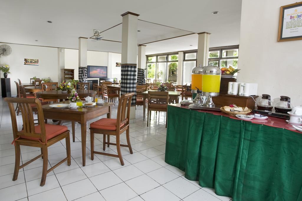 Hotel Ratna Kuta Lombok Buitenkant foto