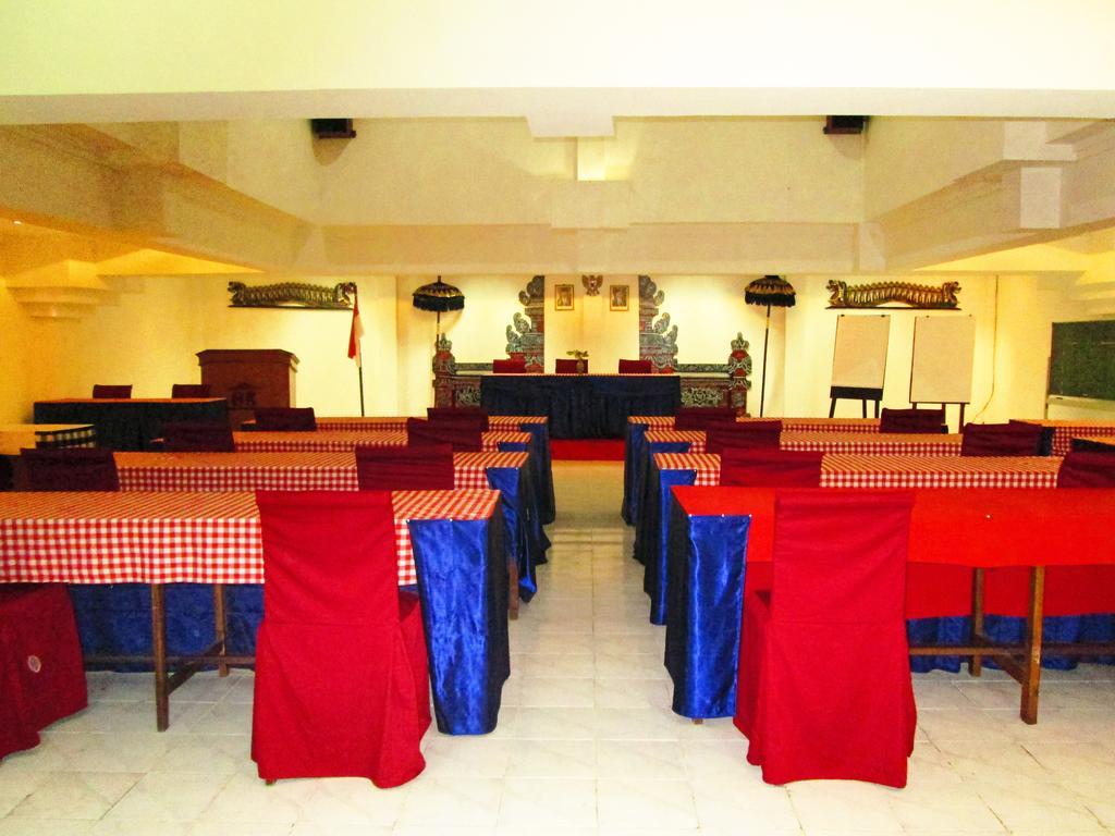 Hotel Ratna Kuta Lombok Buitenkant foto